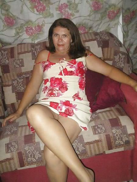25P Non porn but hot women
