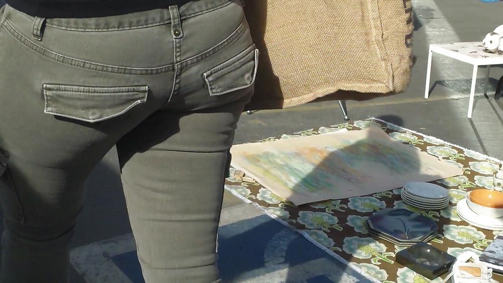 25P Nice tight sexy butt & butt in grey jeans