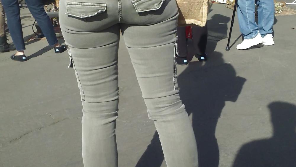 25P Nice tight sexy butt & butt in grey jeans