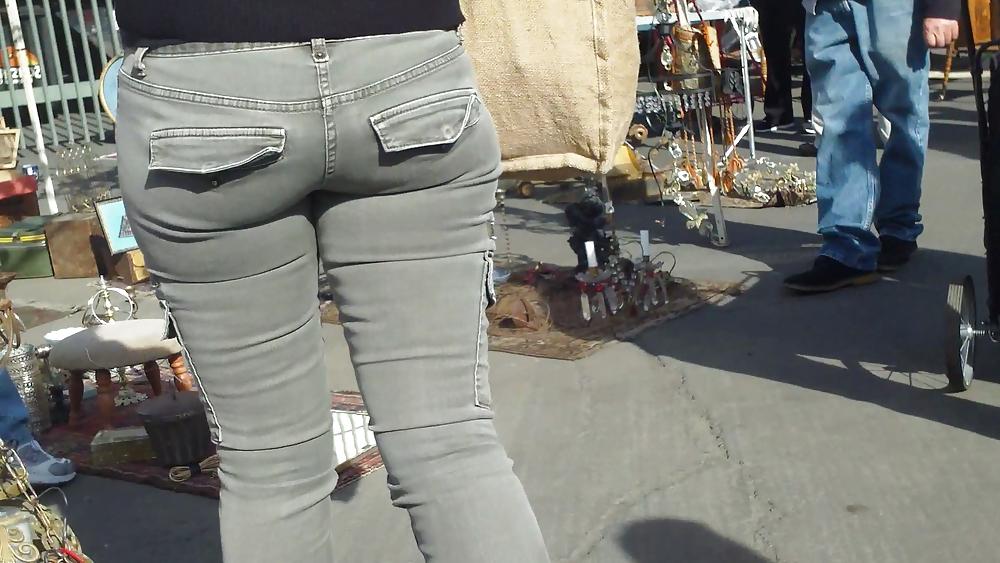 25P Nice tight sexy butt & butt in grey jeans
