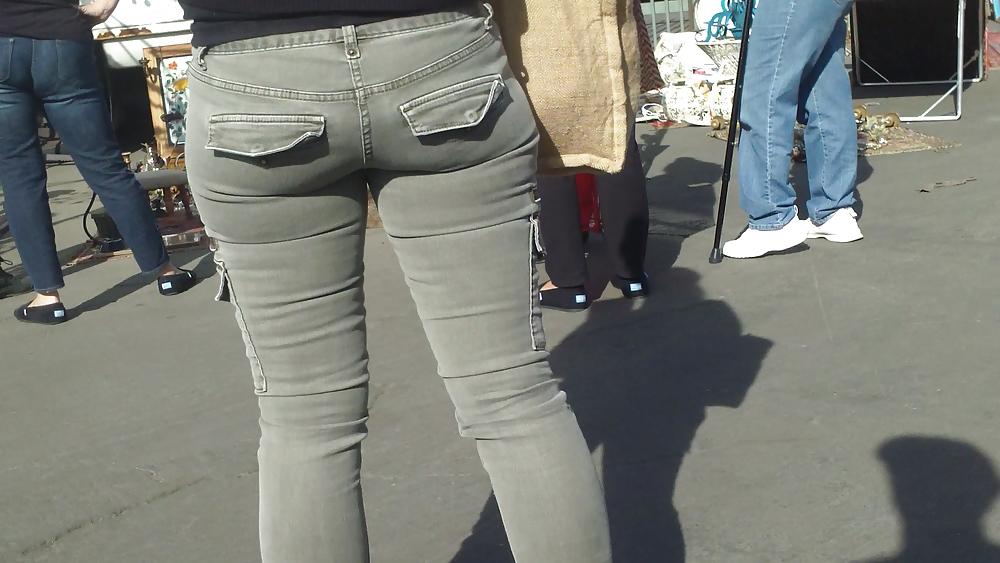 25P Nice tight sexy butt & butt in grey jeans
