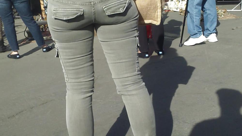 25P Nice tight sexy butt & butt in grey jeans