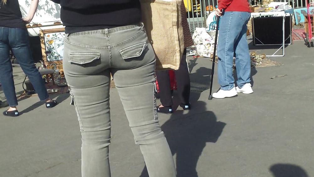 25P Nice tight sexy butt & butt in grey jeans