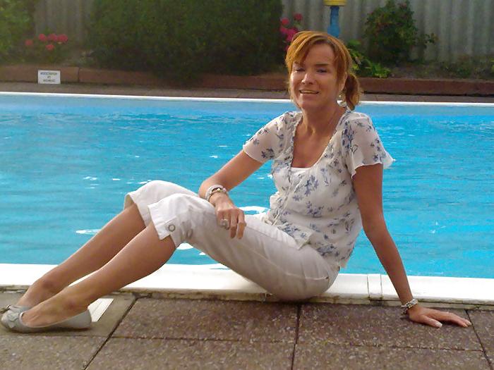 25P Sexy mother from facebook 2