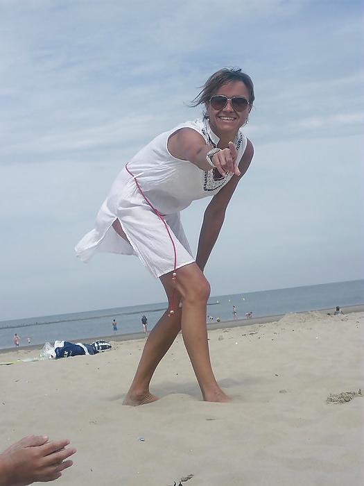 25P Sexy mother from facebook 2