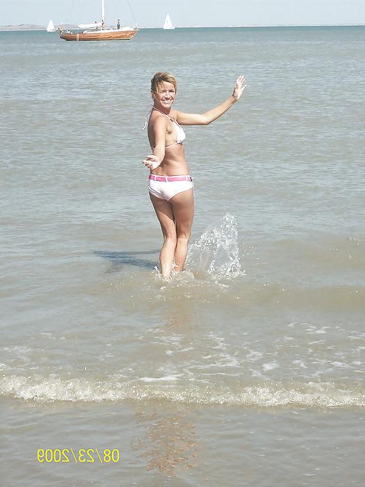 25P Sexy mother from facebook 2