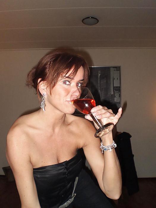 25P Sexy mother from facebook 2