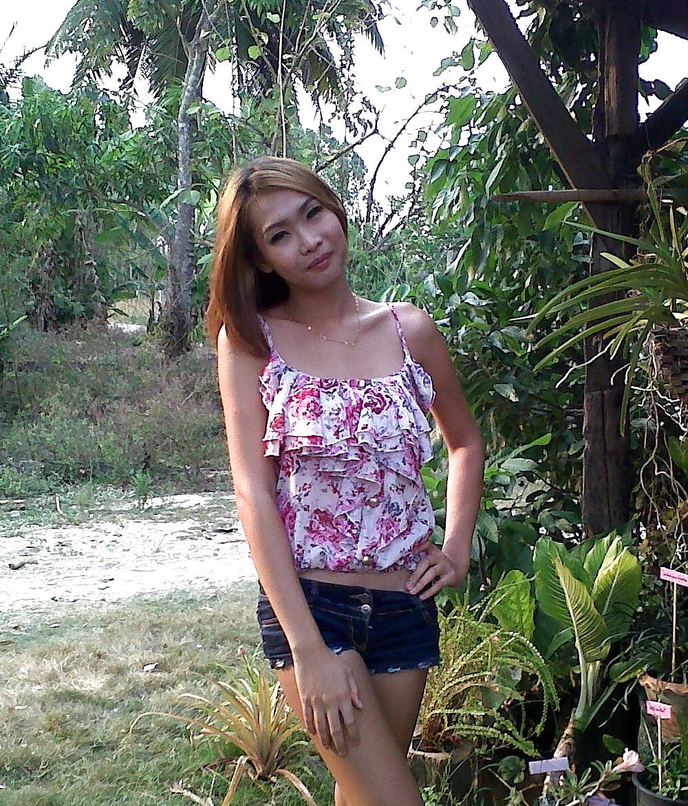 5P Hot ladyboy Nicole