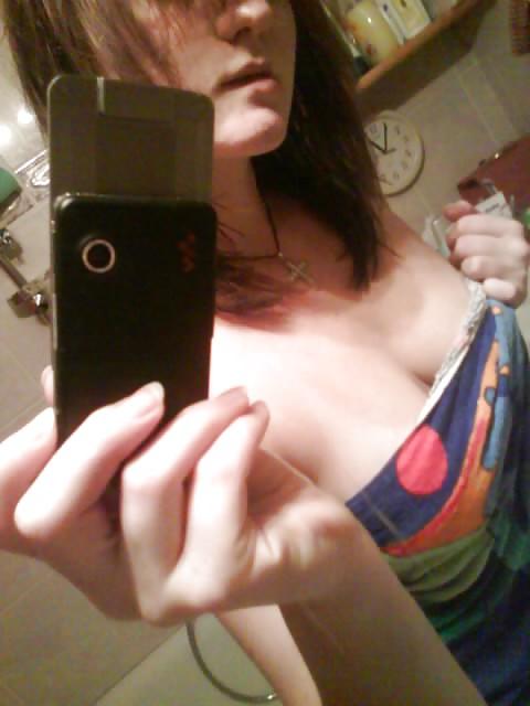 4P Non nude friend