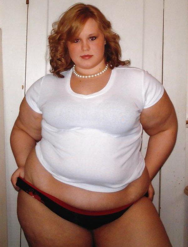 24P Big and voluptuous females