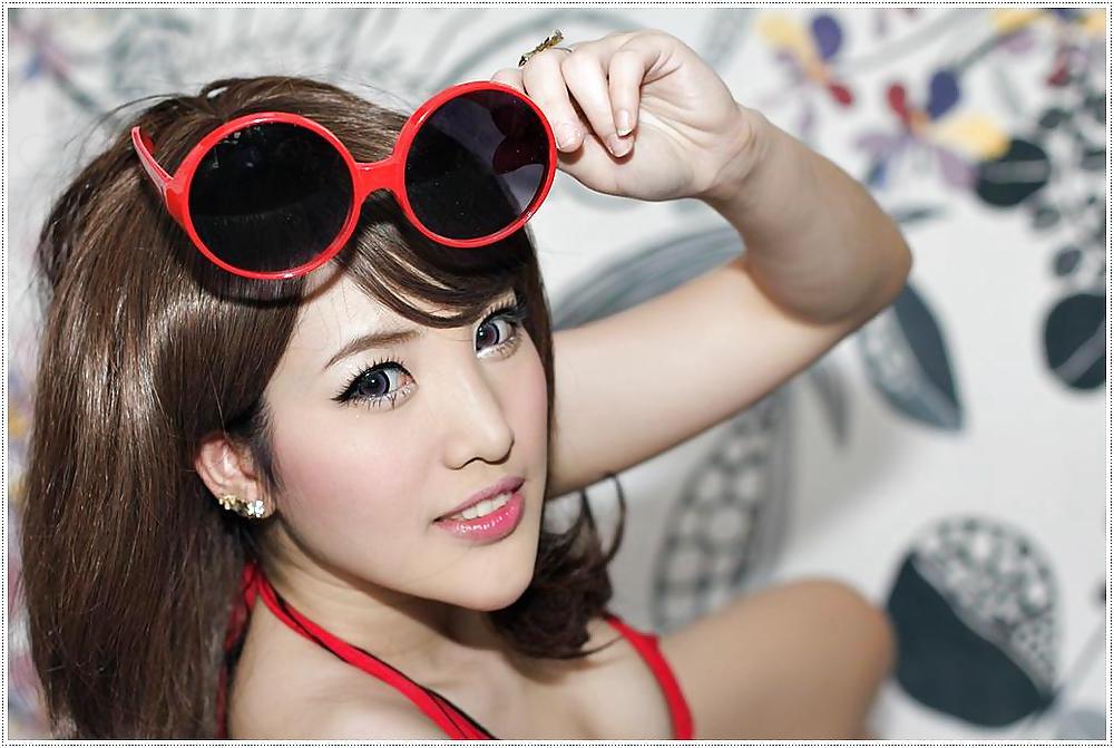 21P SEXY AND CUTE ASIAN I