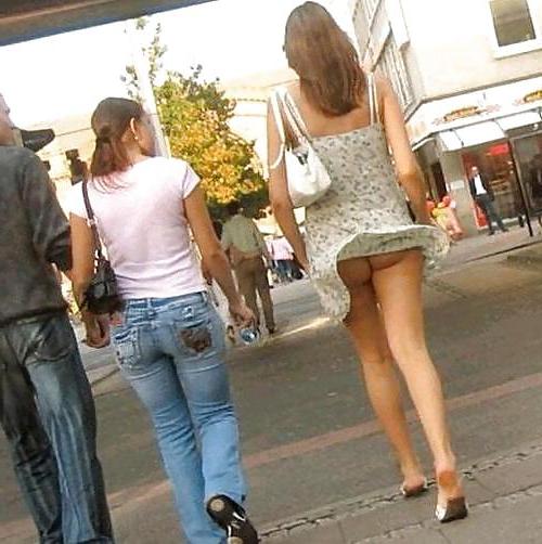 25P Windy Upskirt Mix 2