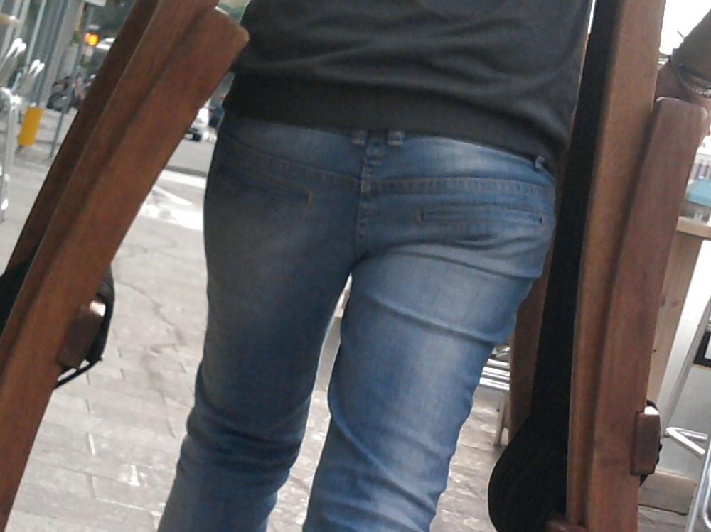 25P Voyeur Upskirts