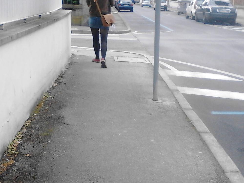 25P Voyeur Upskirts