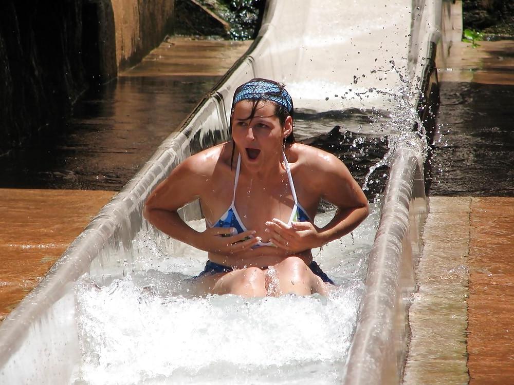 25P Bikinis At The Waterpark