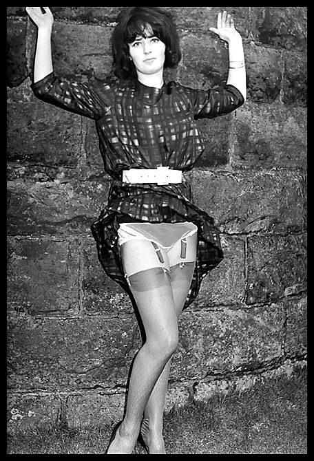 25P KEY - Sexy Pin-Ups 10
