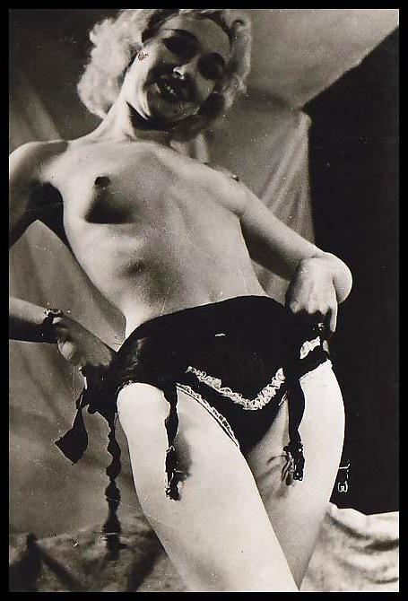 25P KEY - Sexy Pin-Ups 10