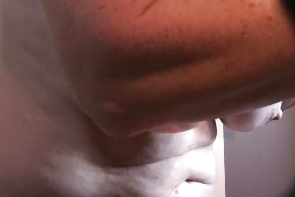 14P Hot nipples in the morning