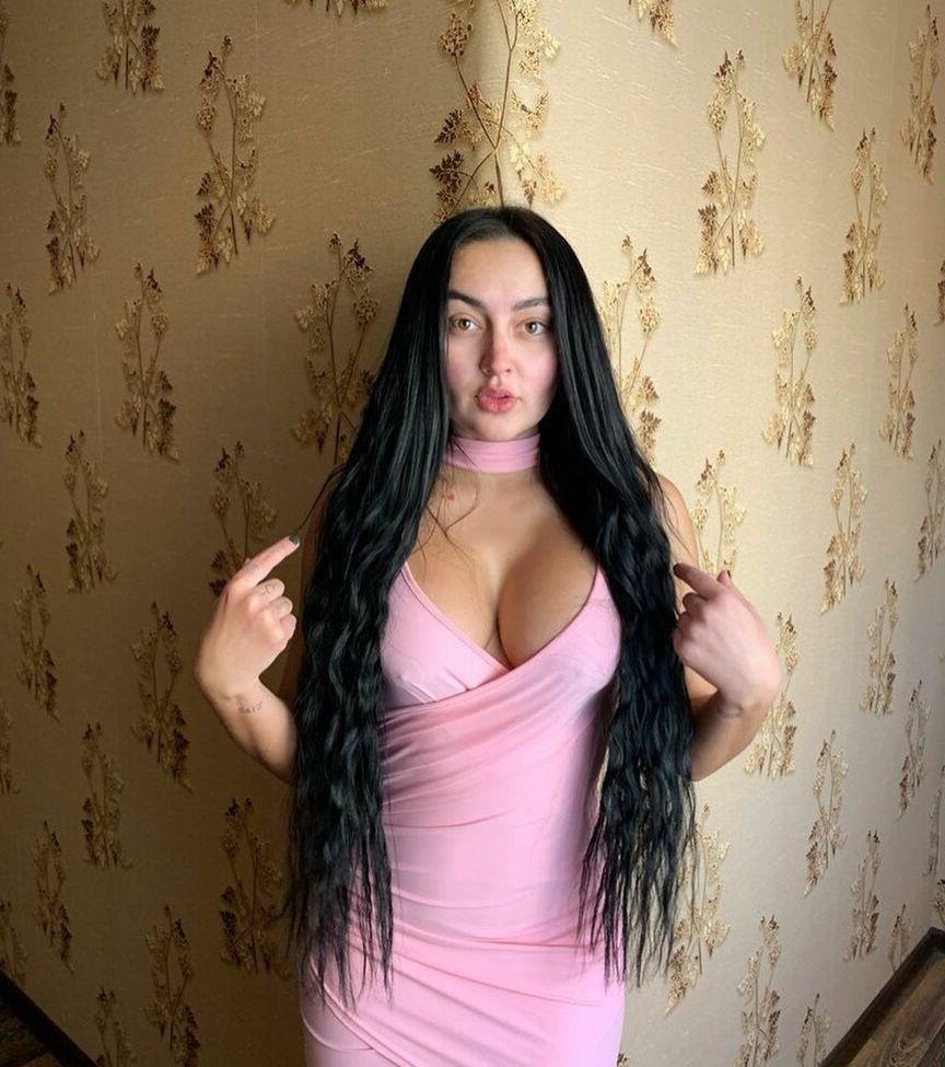 4P IconicDovile ???? Virgin nude