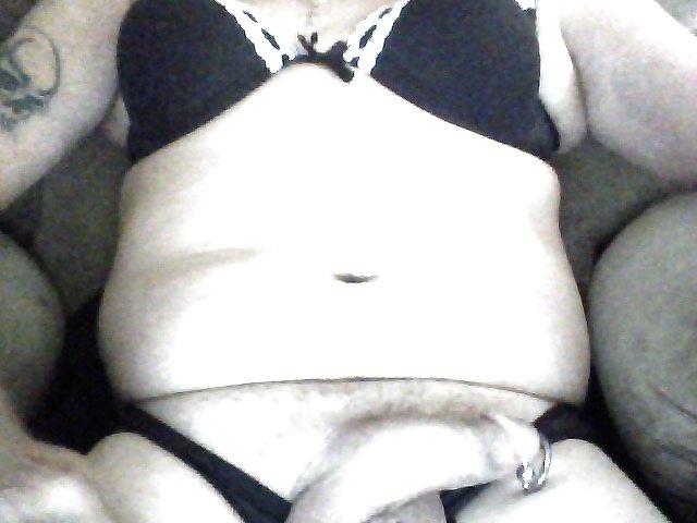 5P Showing my clit