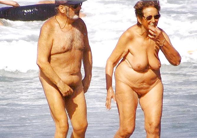 23P Grandma her saggy tits 04.