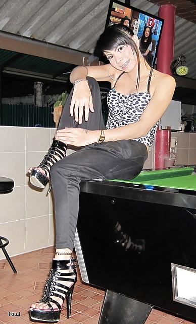 21P Sweet Lady boy kiss