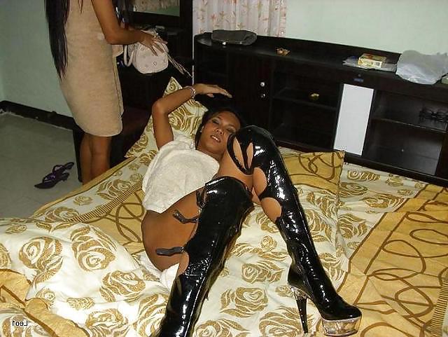 21P Sweet Lady boy kiss