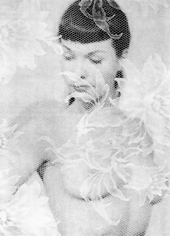 25P Bettie Page, portraits, pictures curious.
