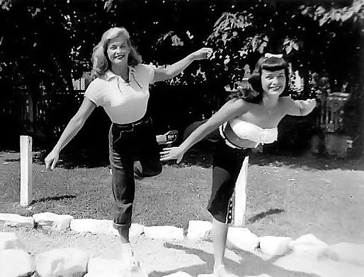 25P Bettie Page, portraits, pictures curious.