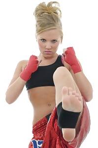 21P Fighting girl's feet