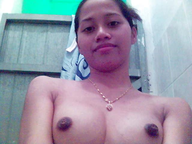25P Sexy Hot Asian Malay Chick Show Body