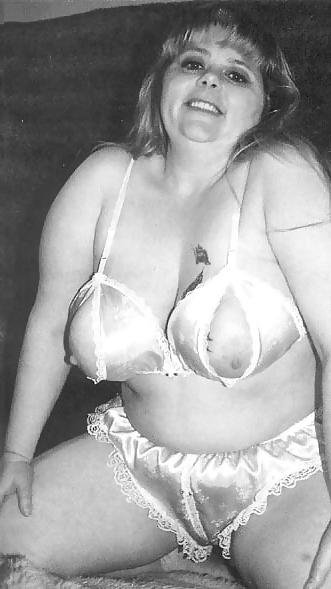 15P Blonde BBW showing off her buxomness