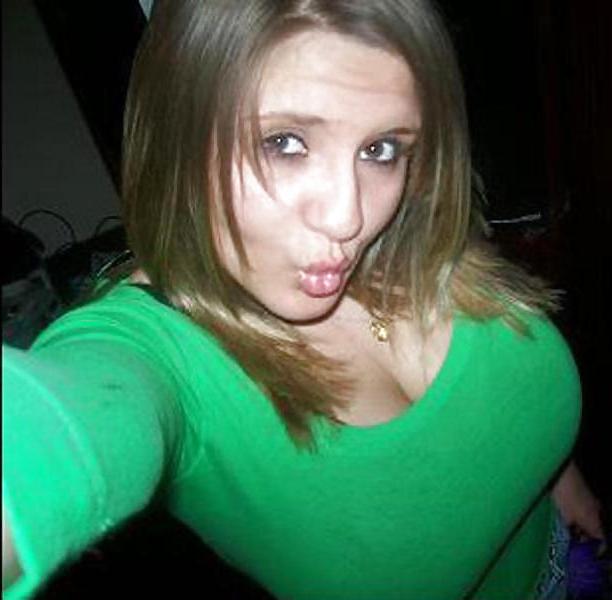 25P BIG TITTIES AMATEURS - Non & Non Nude I