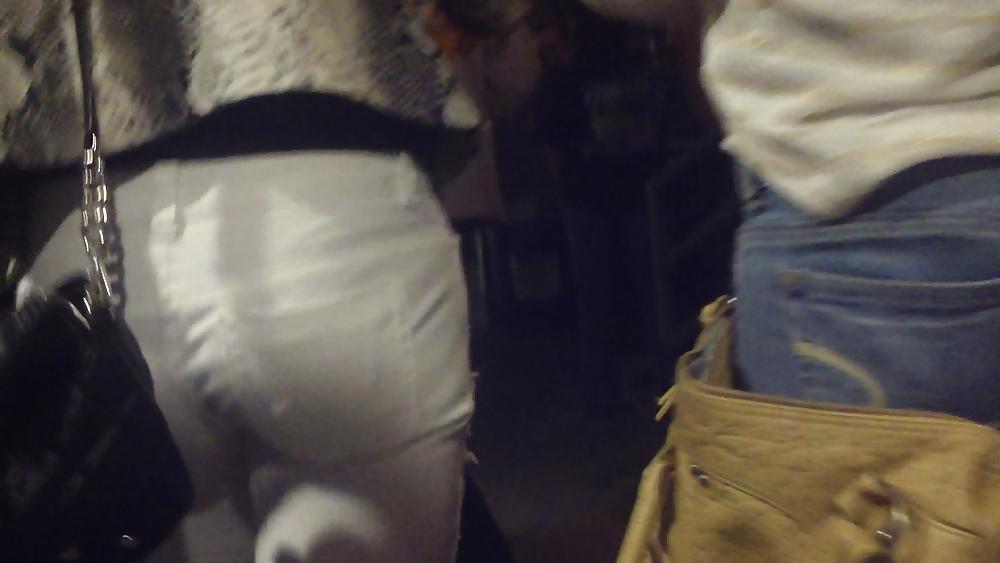 25P Teen ass & butt up close
