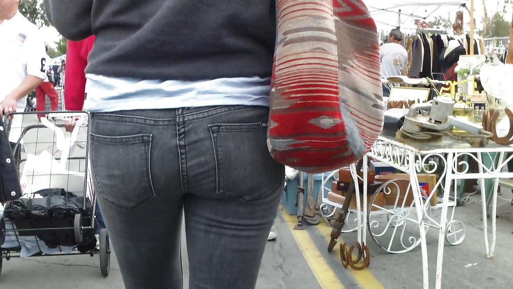 25P Teen ass & butt up close