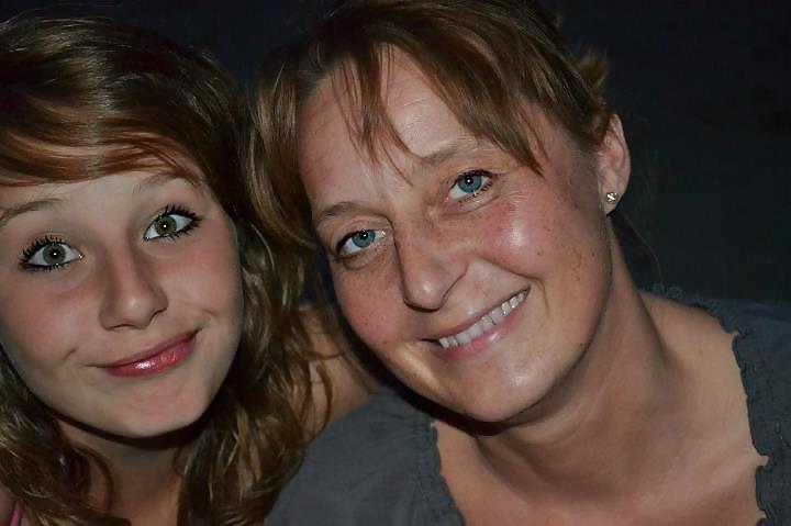 15P Who is better, mom or daughter?