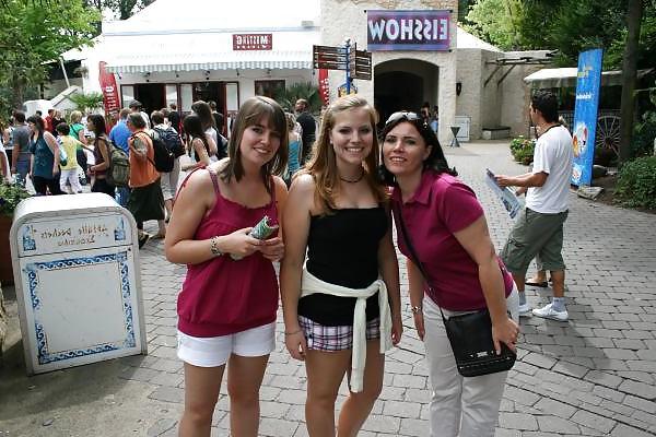 15P Who is better, mom or daughter?