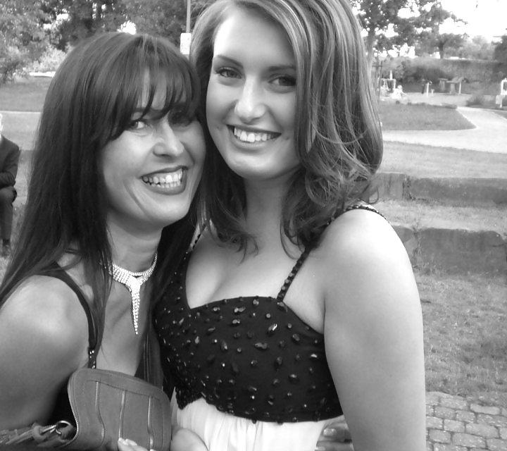 15P Who is better, mom or daughter?