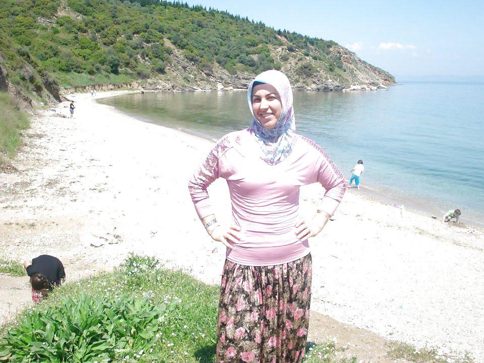 8P Turkish arab hijab turbanli asian burcu