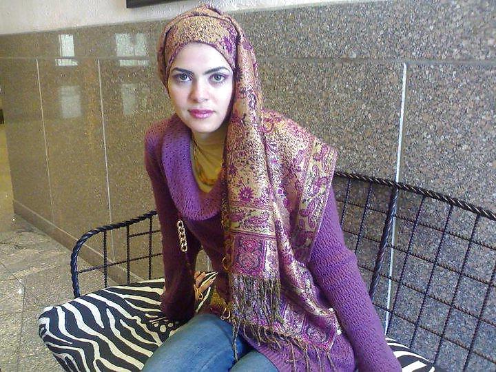 25P Arab mohagabat ( arab veiled girls)