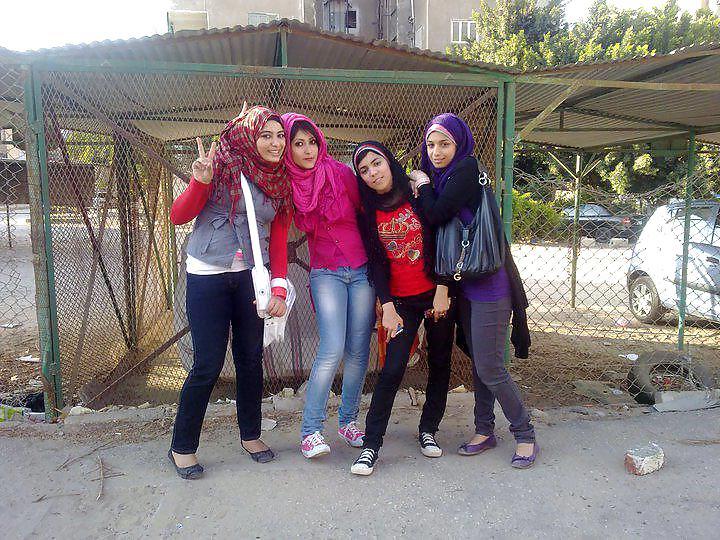 25P Arab mohagabat ( arab veiled girls)