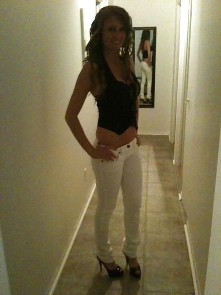 17P Non Nude Hot Girls