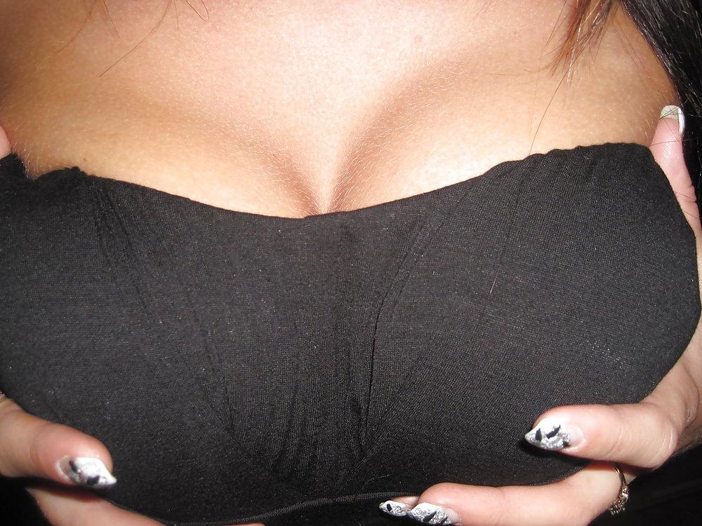 17P Non Nude Hot Girls