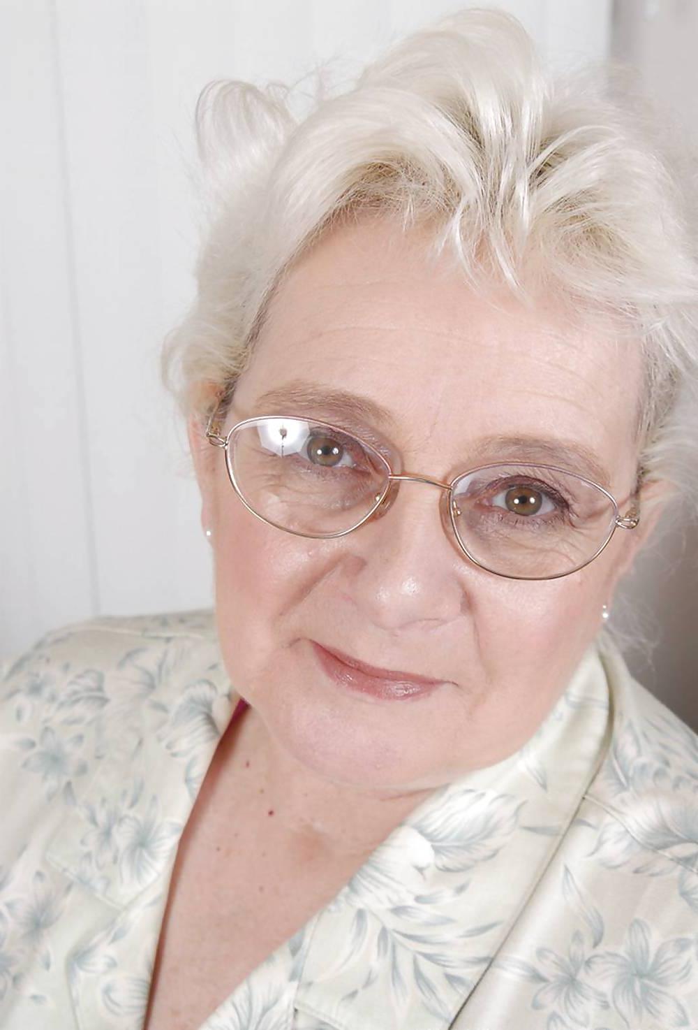 25P I love my granny Cricket