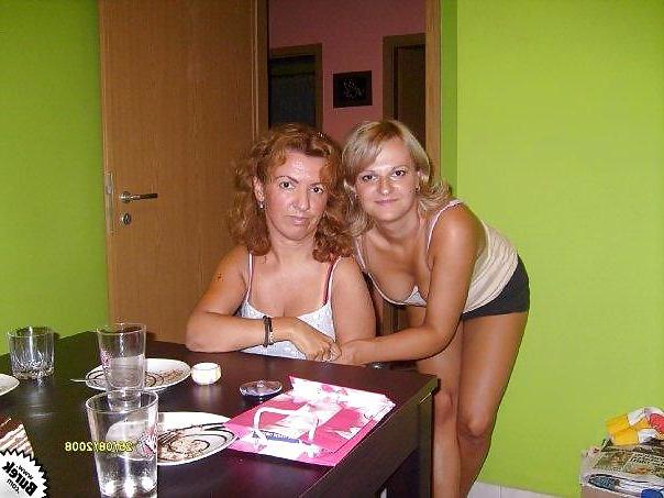 12P Few voyeur shots