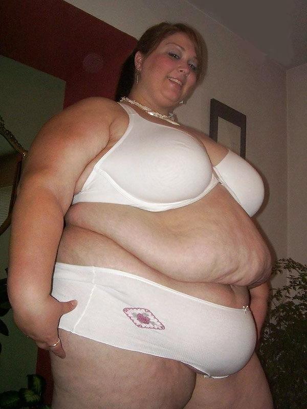 25P BBW's in lingerie