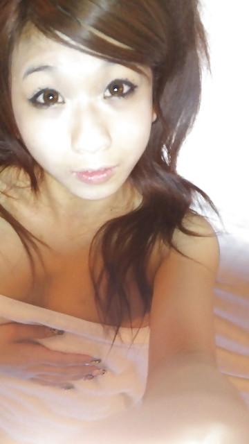 13P Cute Amateur Chinese Teen