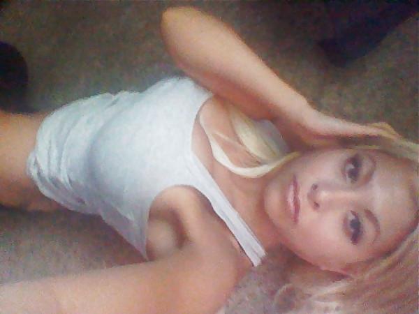 25P Amateur Girls 16