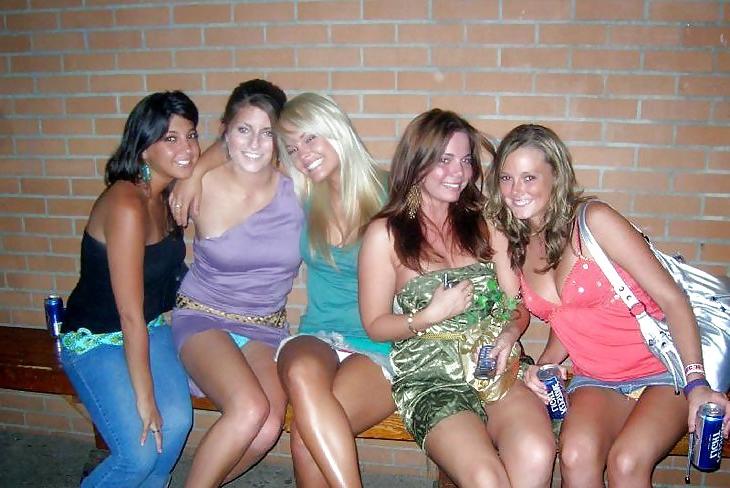 25P Upskirt Groups