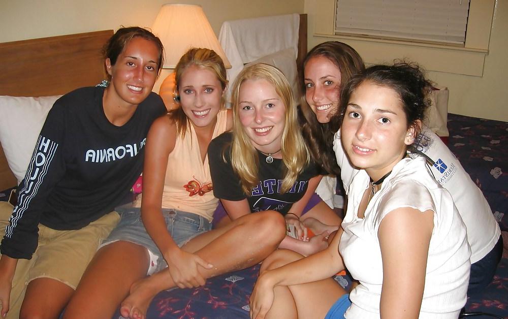 25P Upskirt Groups